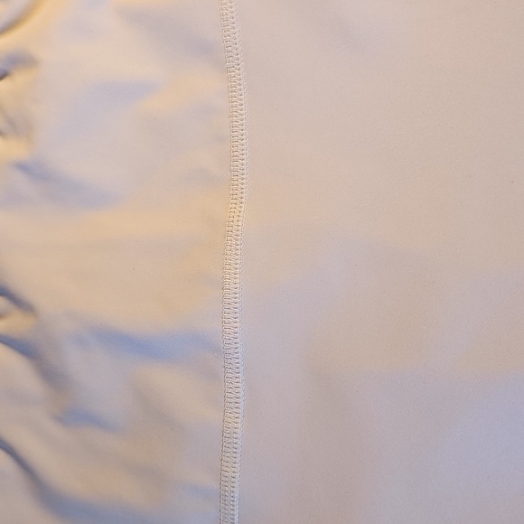 White Women's Skort By Ododos Size Small. White Stretch. Golf or Tennis. - Picture 7 of 7